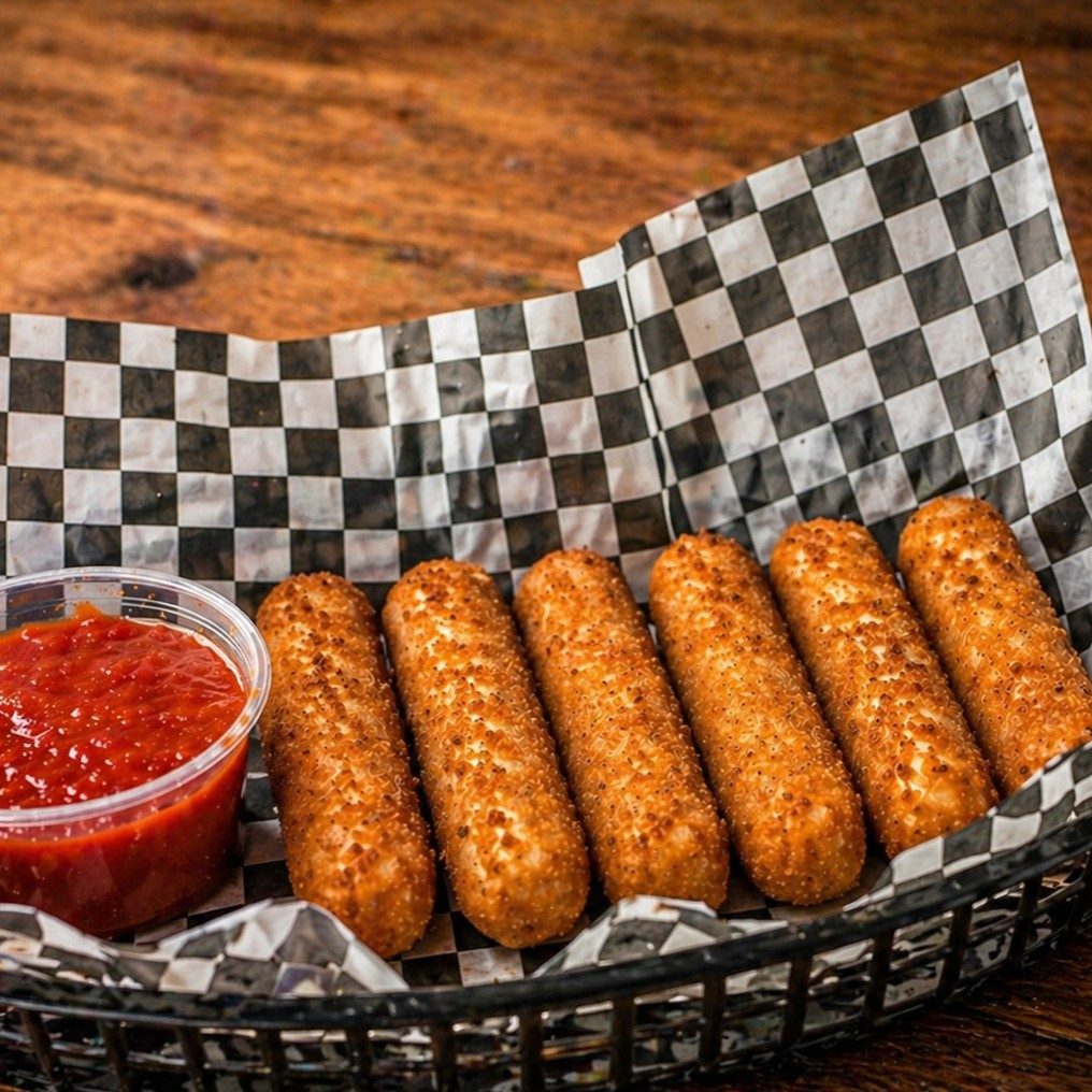 Mozzarella Sticks (6 Pieces).
